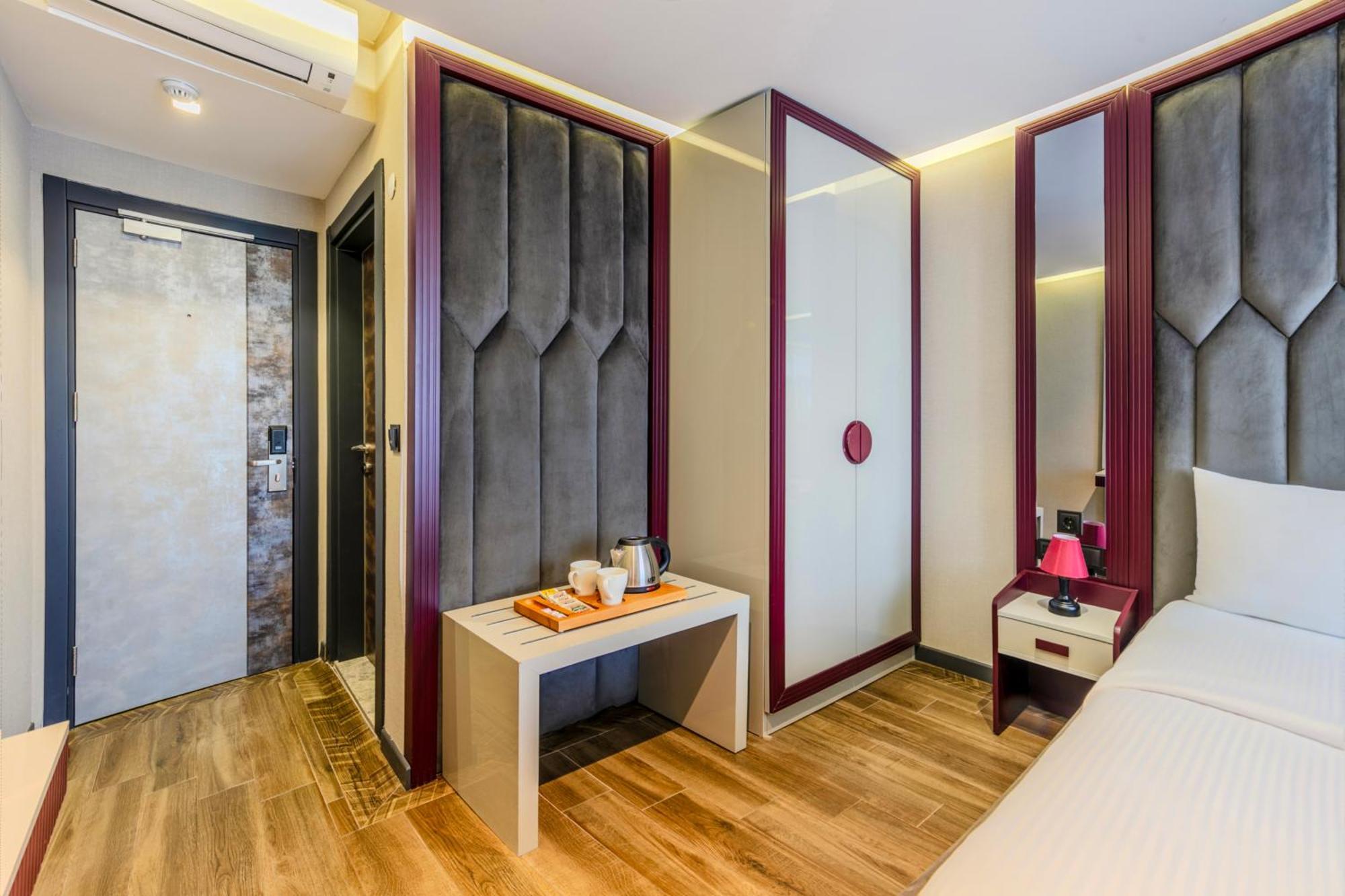 Heaven Premium Hotel Restaurant & Airport Shuttle Arnavutkoy Экстерьер фото