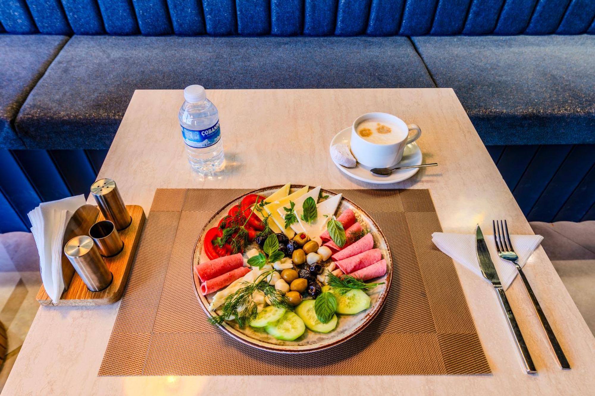 Heaven Premium Hotel Restaurant & Airport Shuttle Arnavutkoy Экстерьер фото